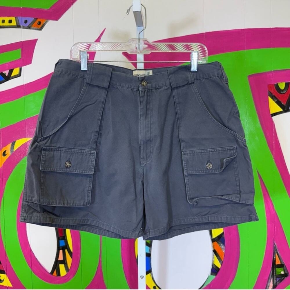 Fieldmaster, Gray/Green Cargo Shorts with Tailored Fit. Size 36. Excellent cond!